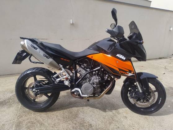 KTM SUPERMOTO 990T 